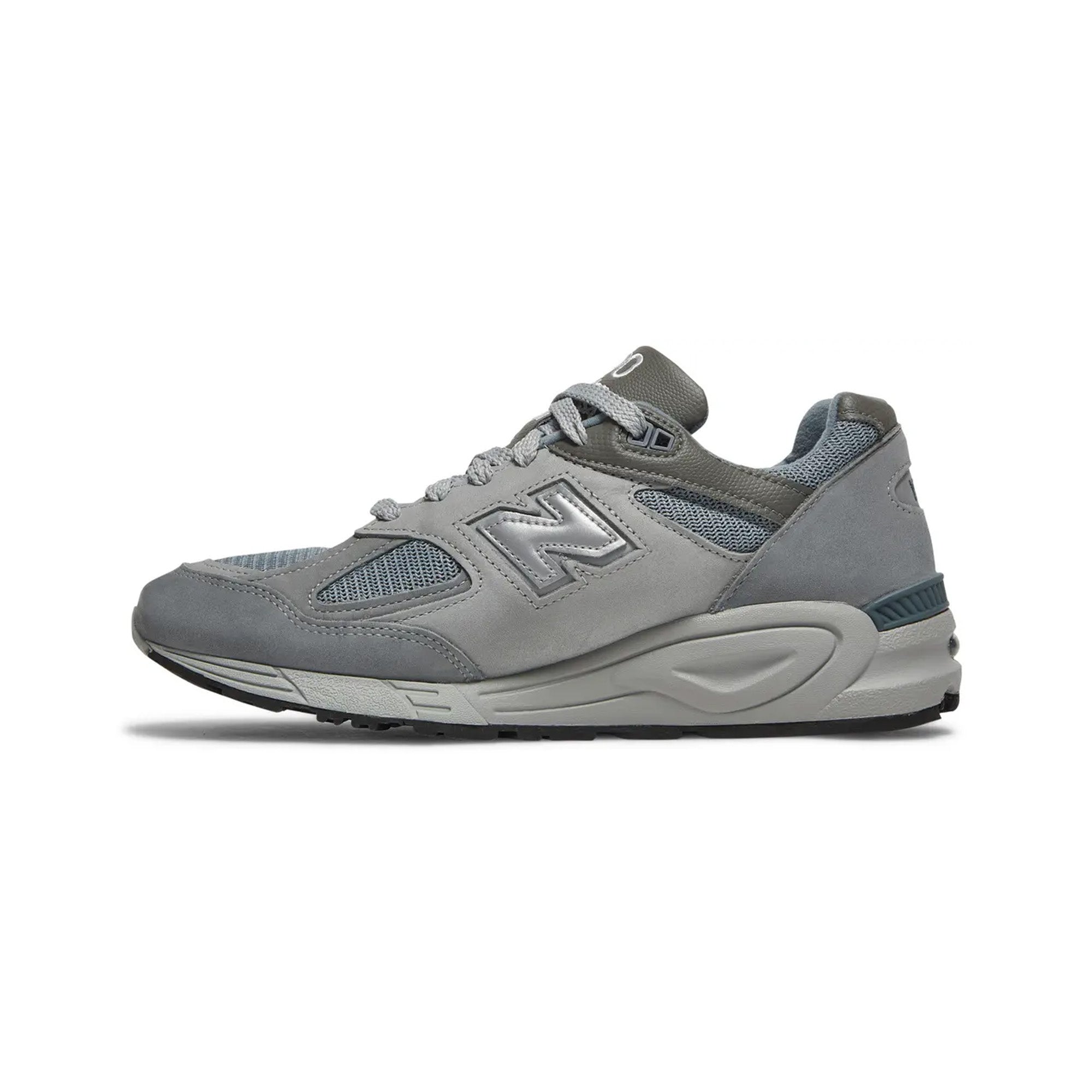 NEW-BALANCE-990v2-X-WTAPS-'Grey'-side-2