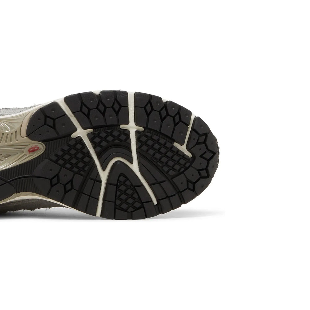 new_balance_2002r_protection_pack_grey_2023_8