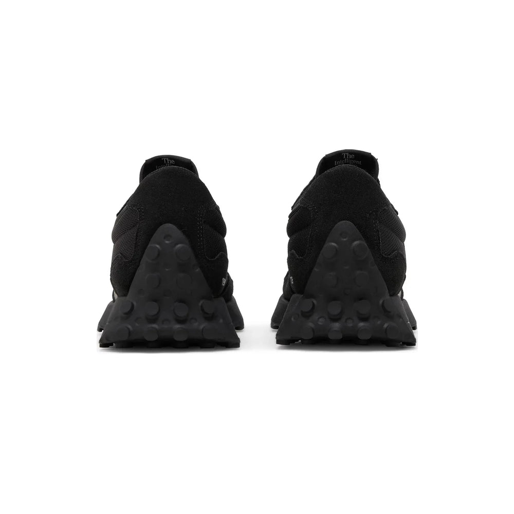 new_balance_327_black_white_tongue_logo_2022_4