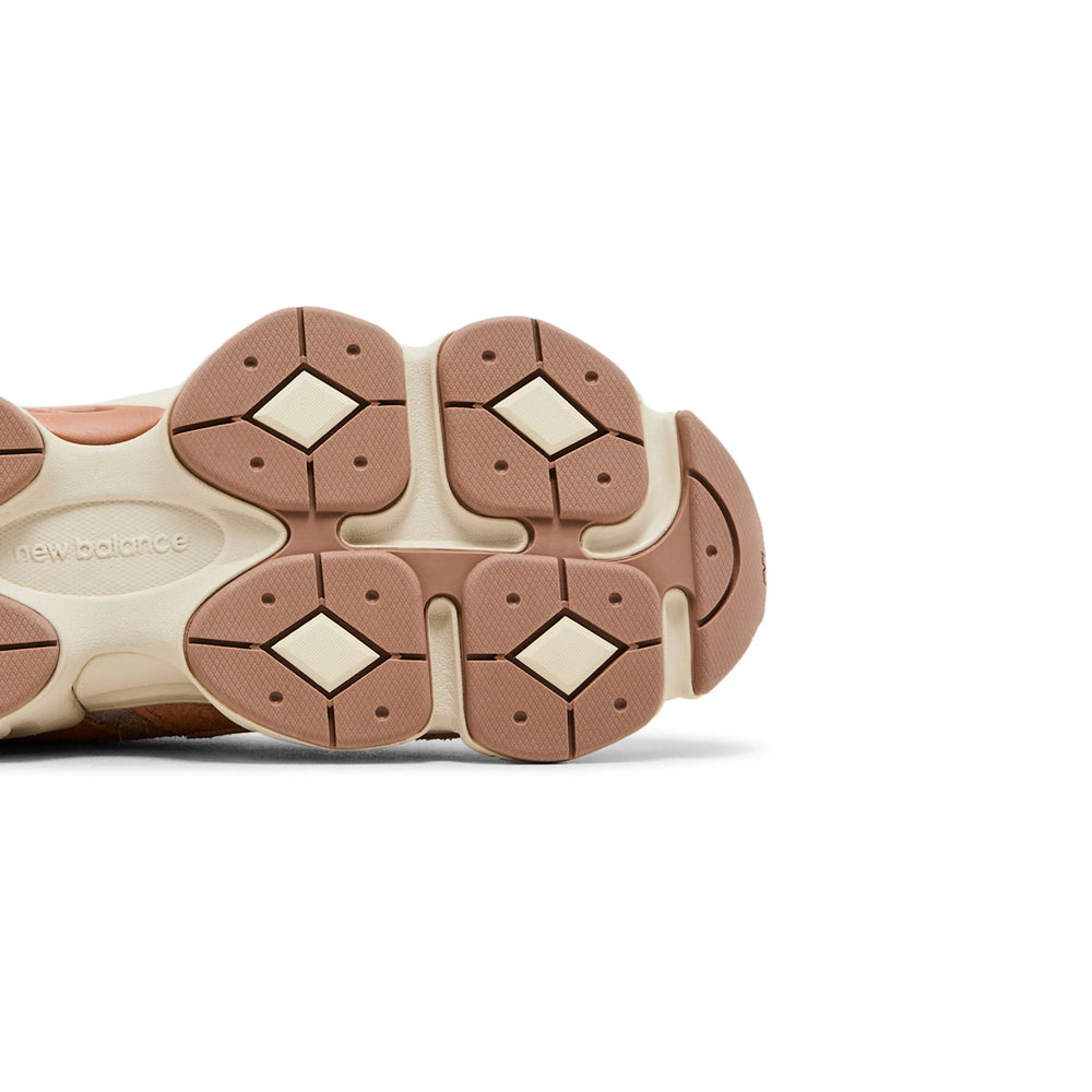 new_balance_9060_flat_taupe_copper_2025_7
