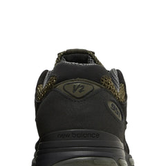 New-Balance-991v2-MiUK-X-Stone-Island-'Black'-(2023)-back-close-up