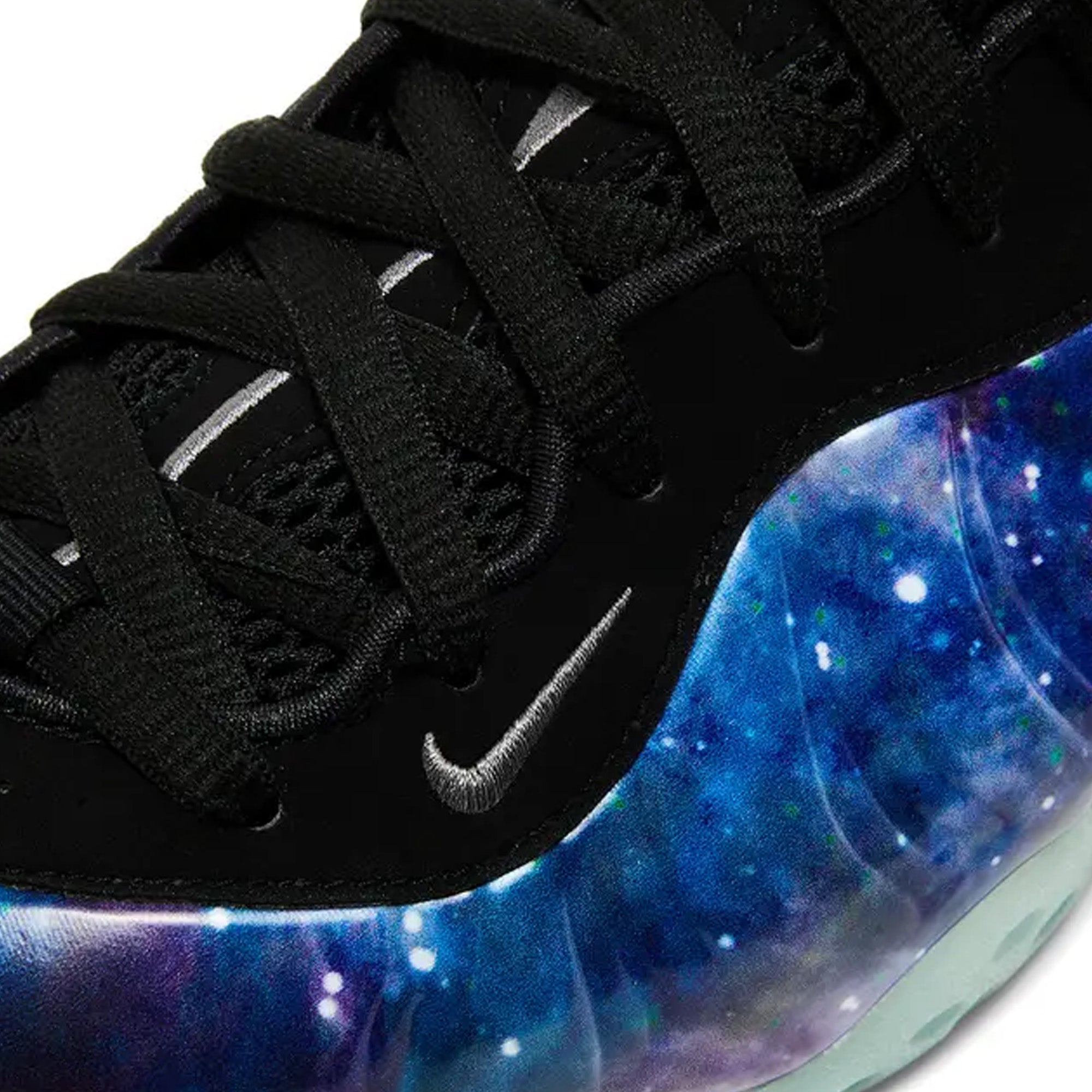 Nike-Air-Foamposite-One-‘Galaxy’-(2025)-lace-close-up