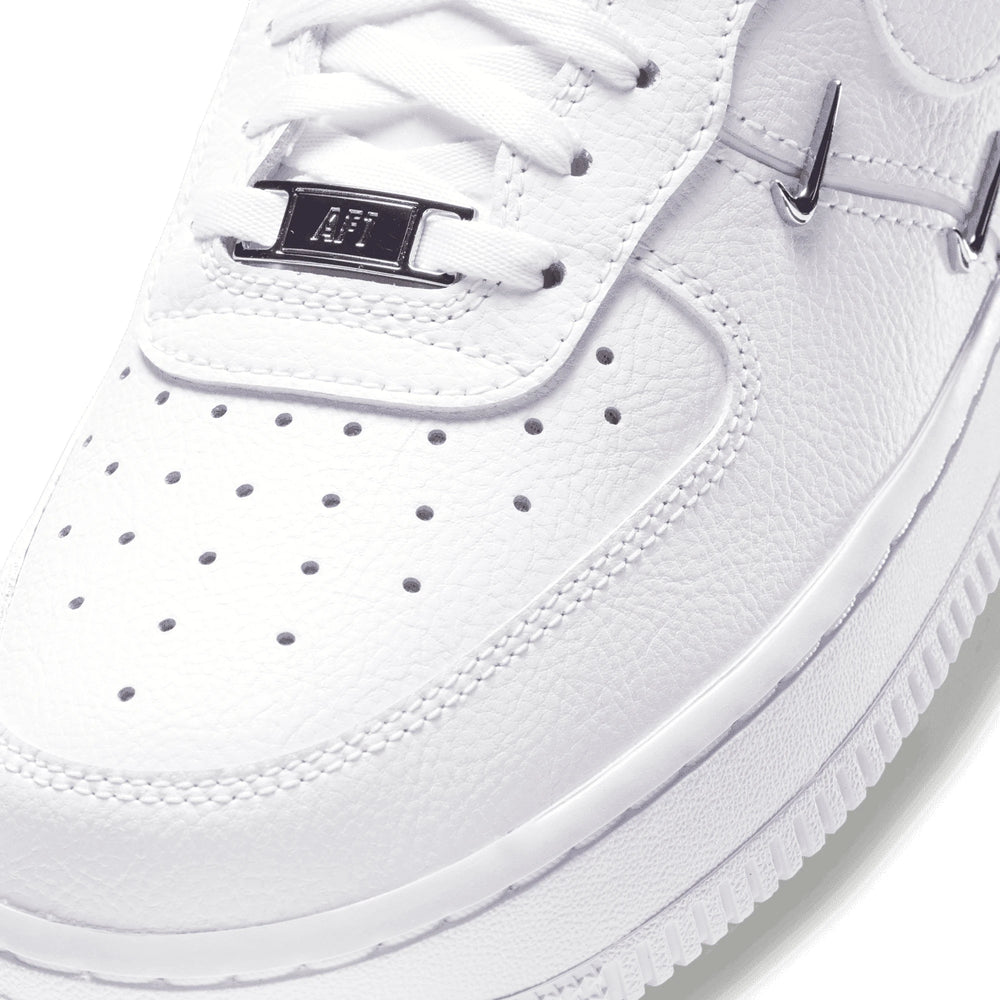 nike_air_force_1_07_lx_white_hyper_royal_black_2020_6