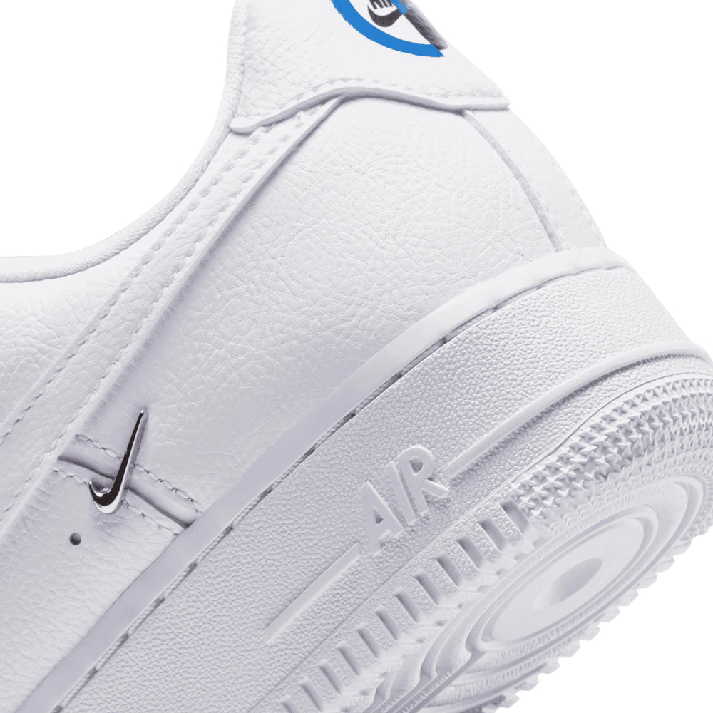 nike_air_force_1_07_lx_white_hyper_royal_black_2020_7