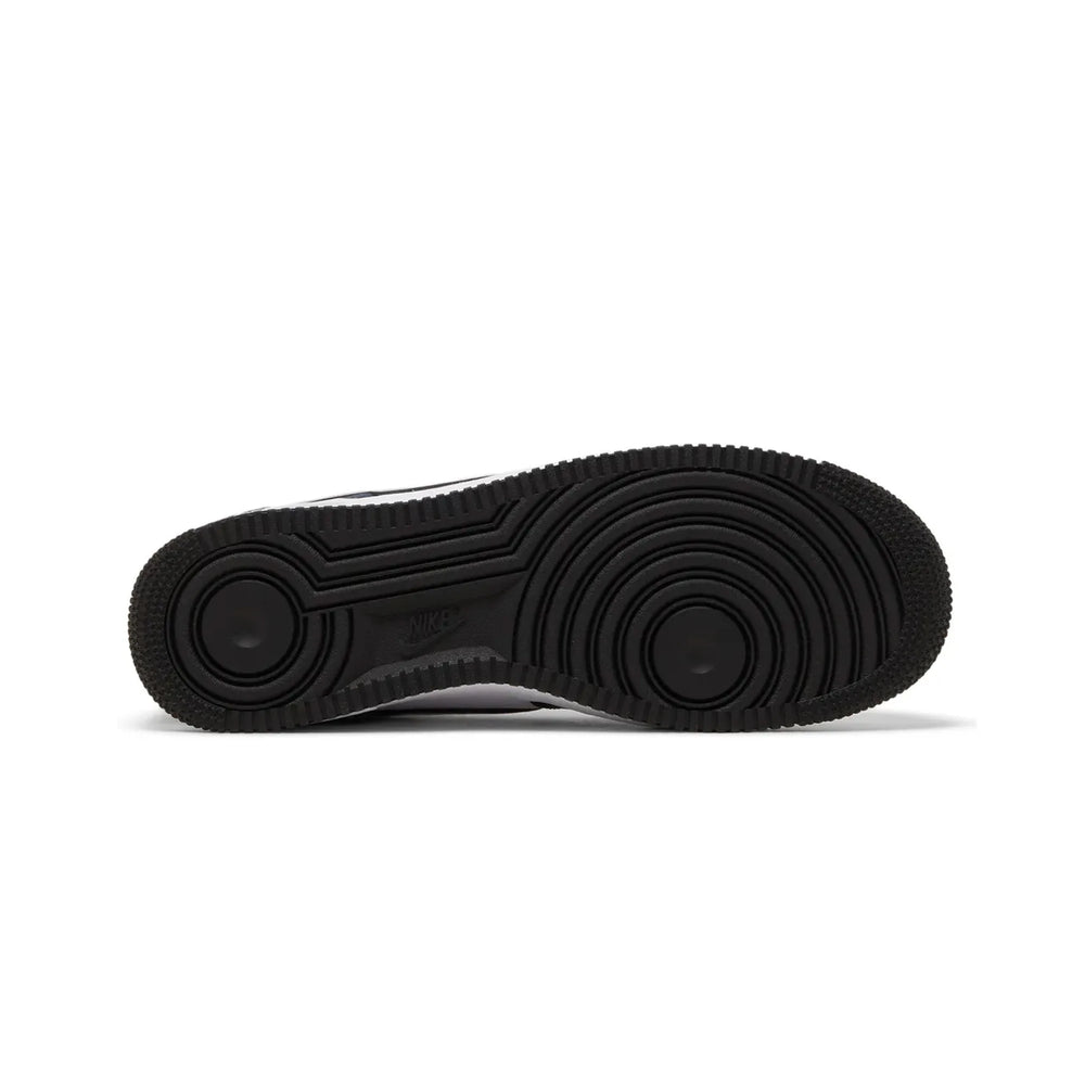 nike_air_force_1_low_07_white_swoosh_panda_2023_6