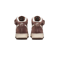 nike_air_force_1_mid_chocolate_2022_4