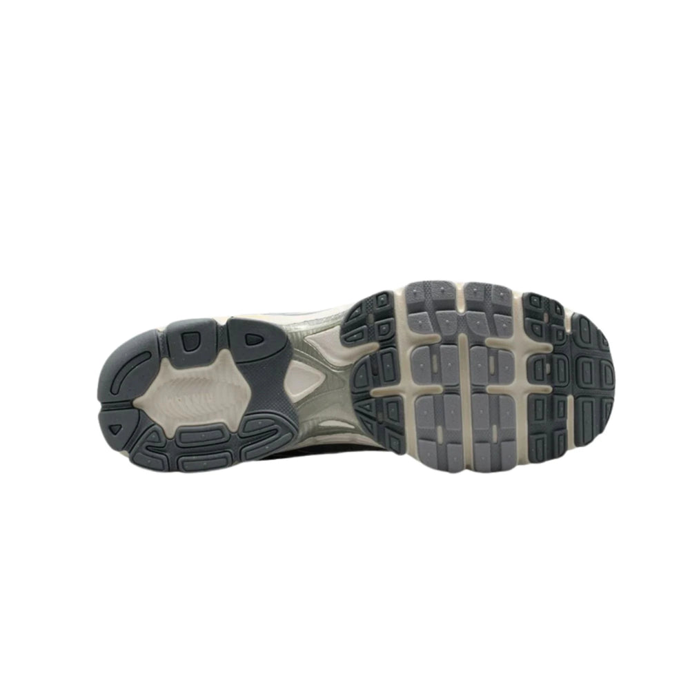 nike_air_max_moto_2k_light_smoke_grey_metallic_silver_6