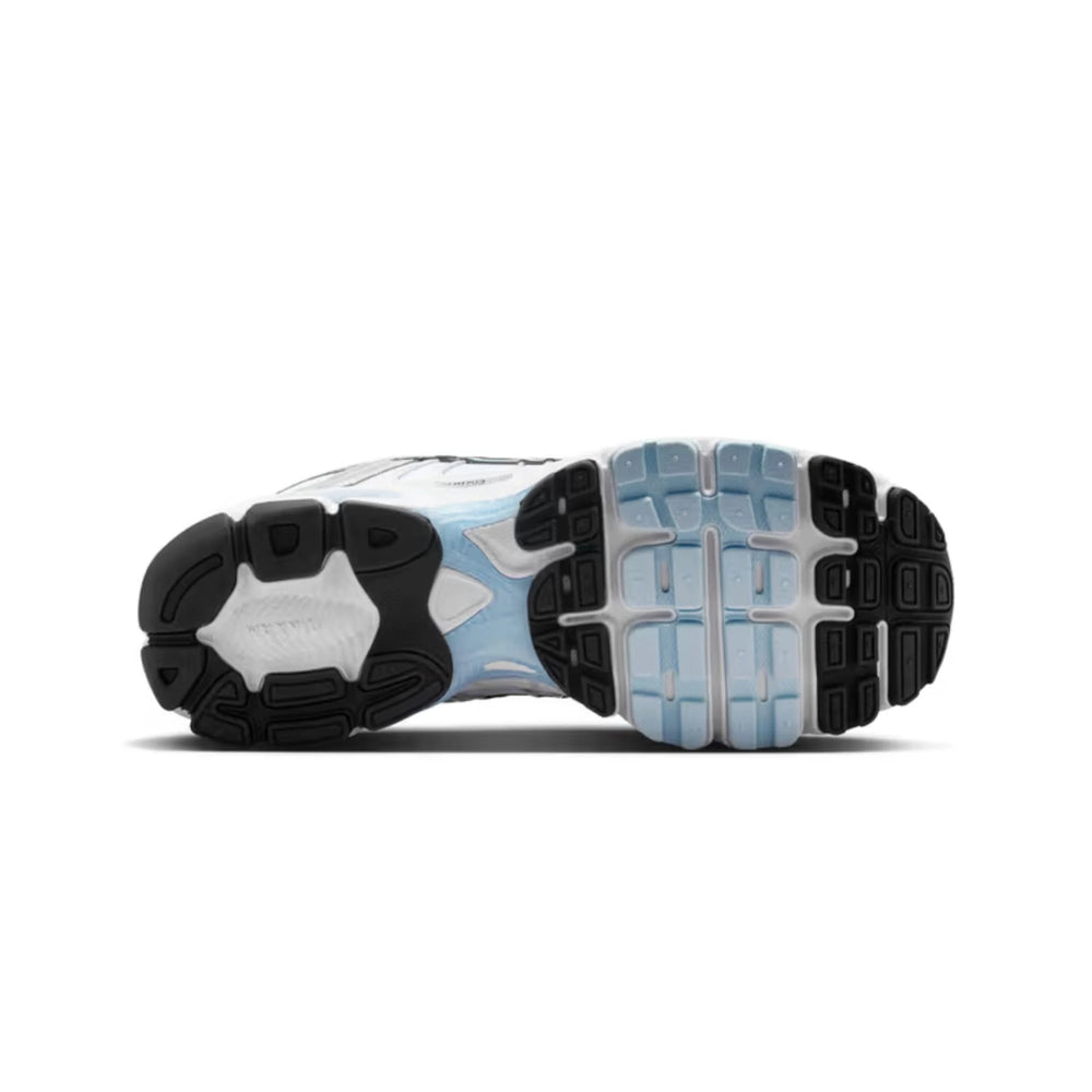 nike_air_max_moto_2k_white_silver_black_hydrogen_blue_womens_2026_6