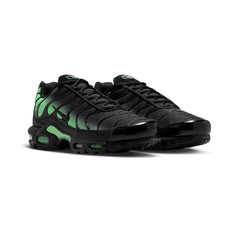 nike_air_max_plus_black_illusion_green_2