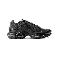 Nike-Air-Max-TN-Plus-Triple-Black-2017-side