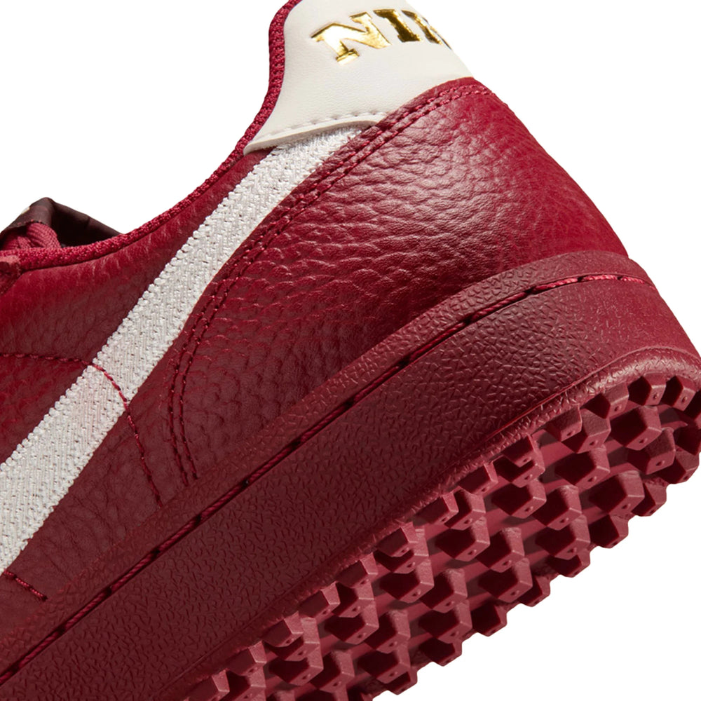 nike_field_general_team_crimson_2026_7