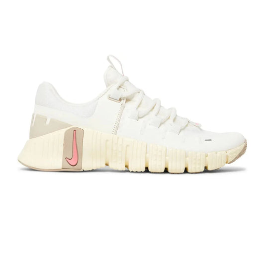 nike_free_metcon_5_sail_sanddrift_womens_2023_1