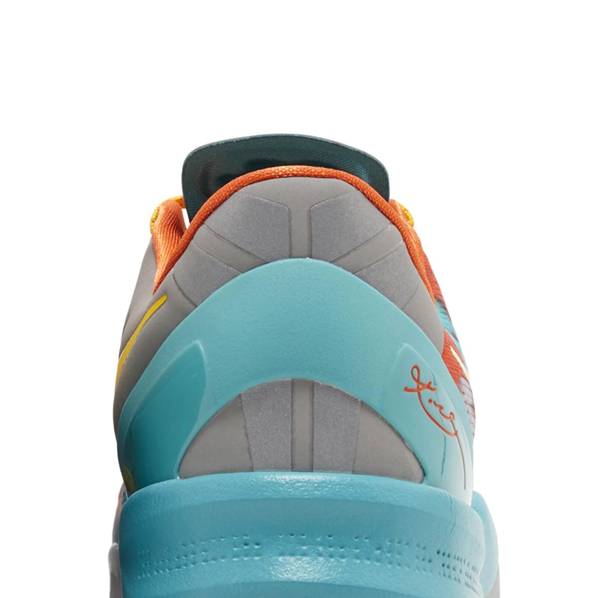 Nike-Kobe-8-Protro-Venice-Beach-2024-foxing