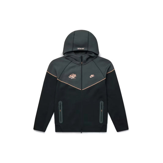 nike_sportswear_tech_fleece_x_central_cee_full_zip_hoodie_black_metallic_red_bronze_2024_1